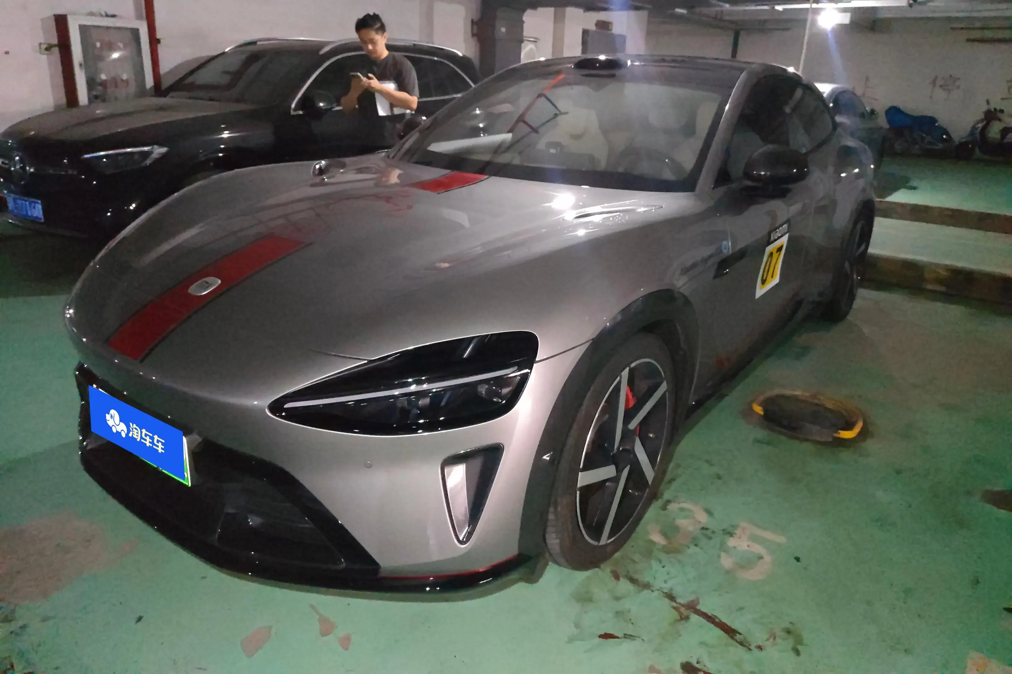 Xiaomi car Xiaomi YU7  из Китая