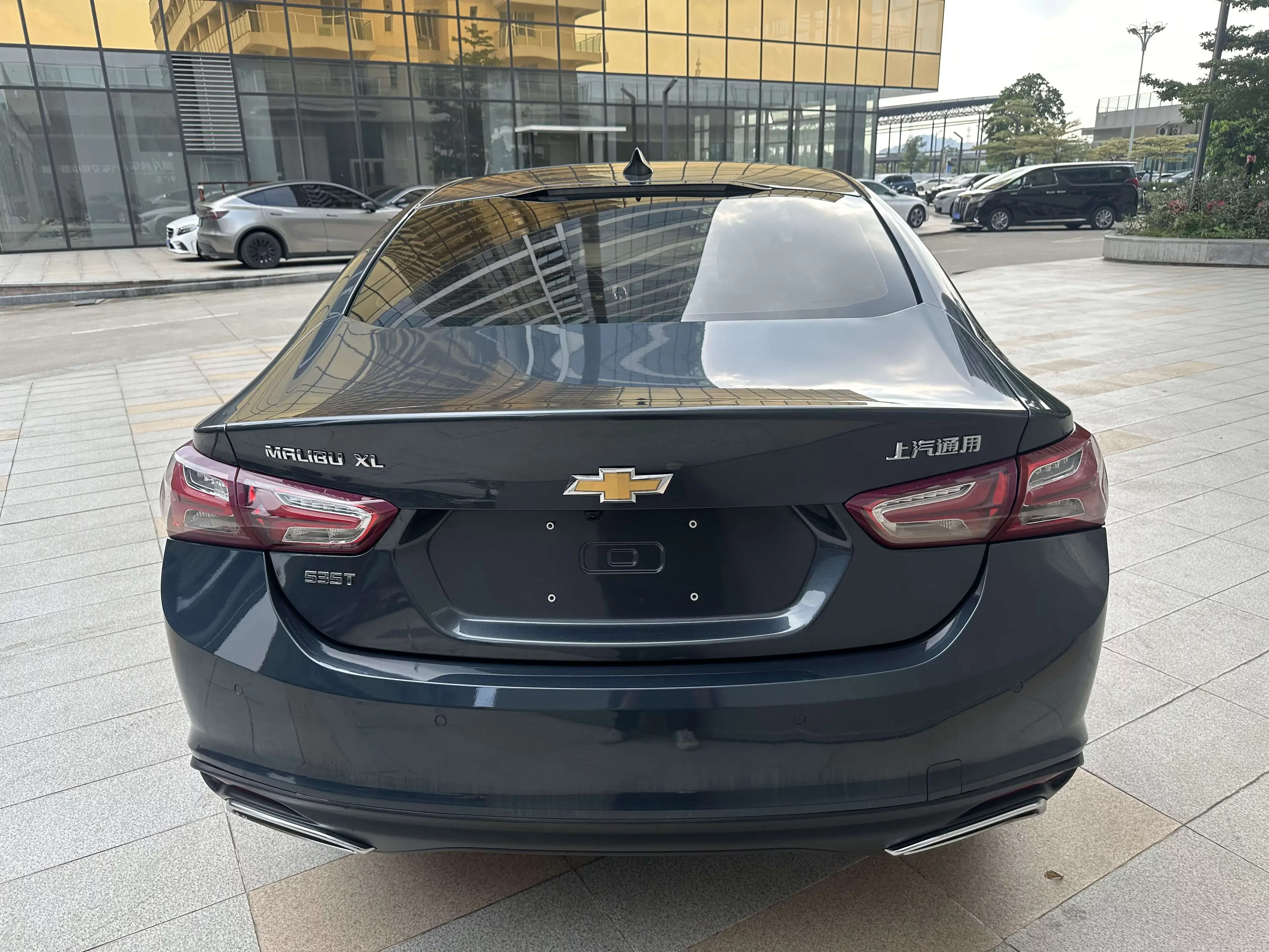 Chevrolet Malibu XL