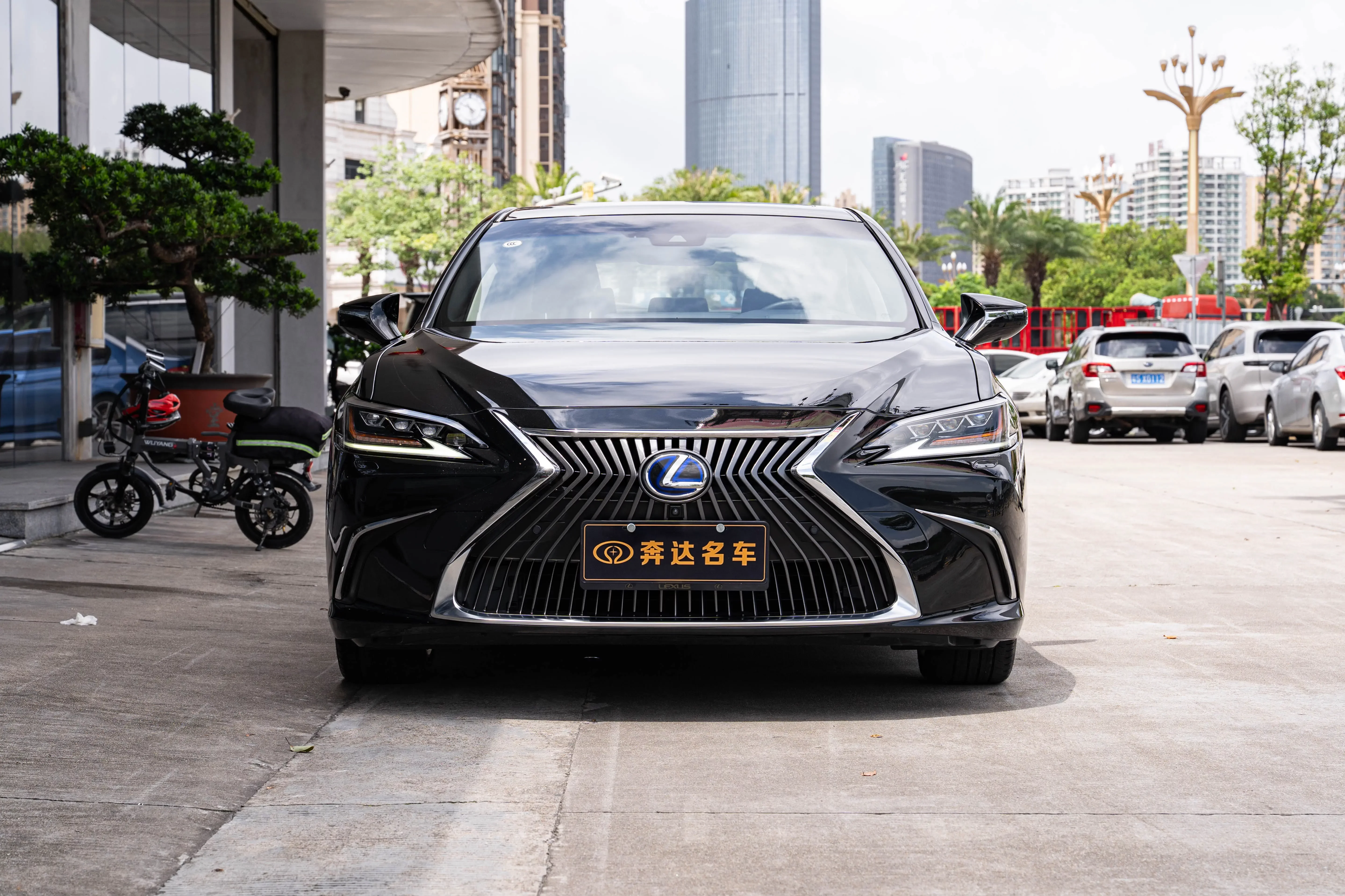 Lexus ES
