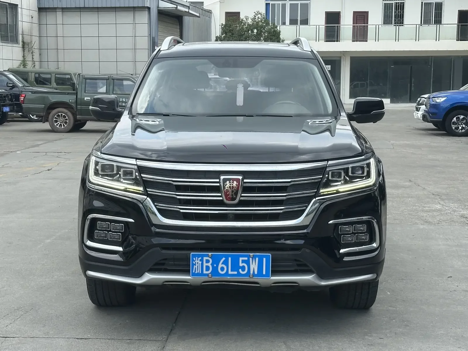 Roewe RX8