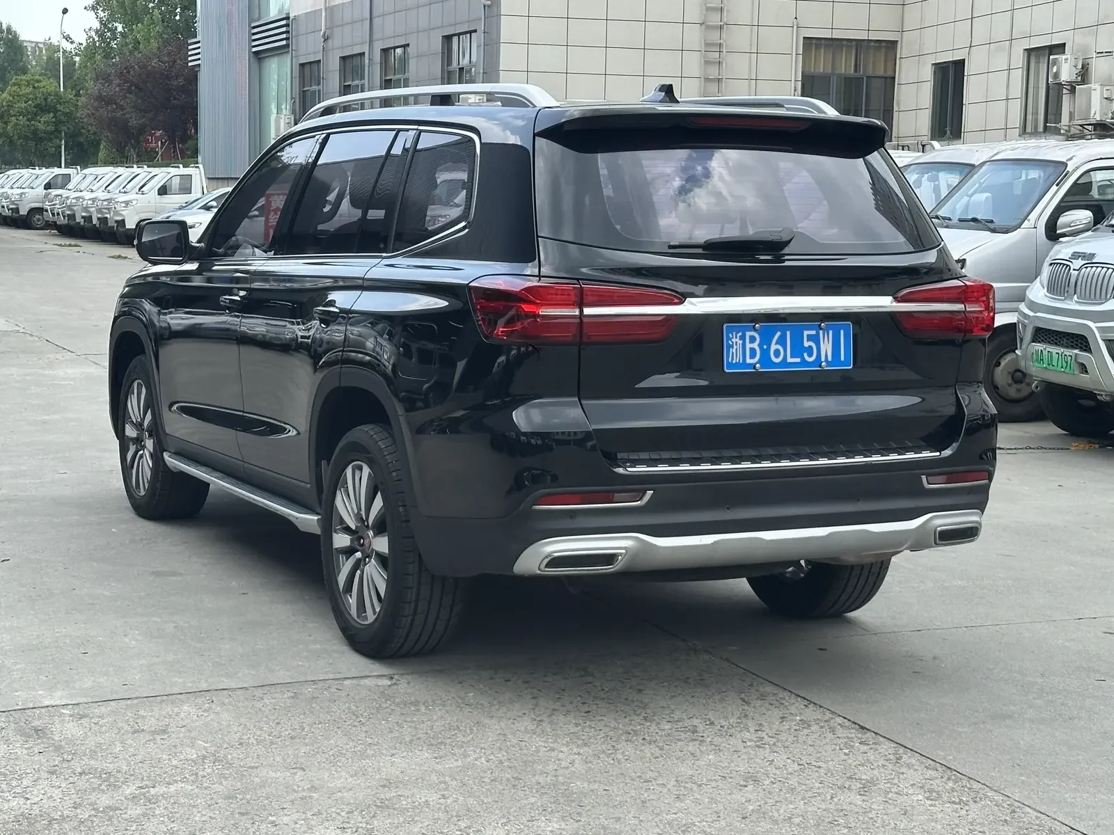 Roewe RX8