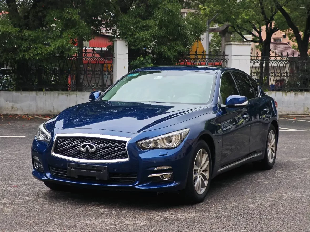 Infiniti Q50L  из Китая