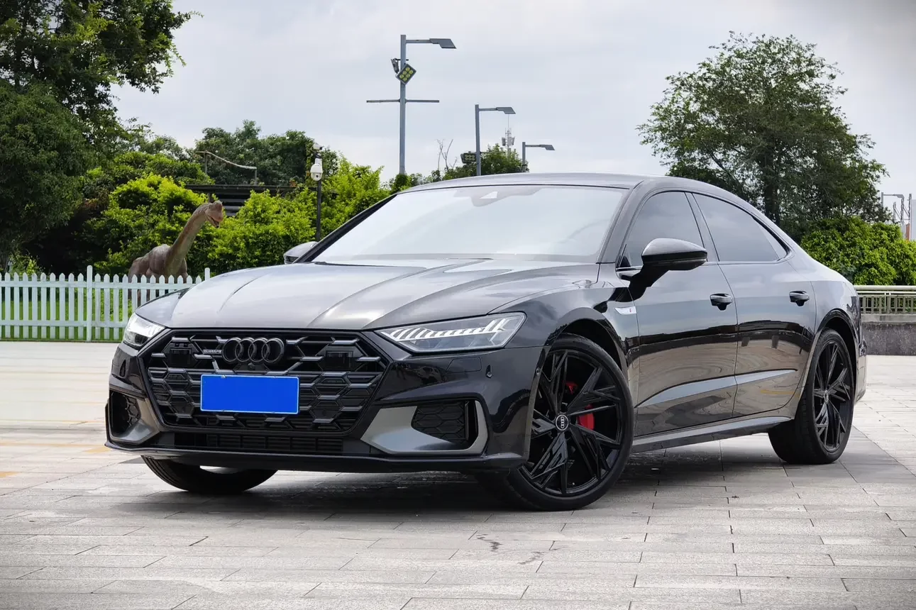 Audi A7L