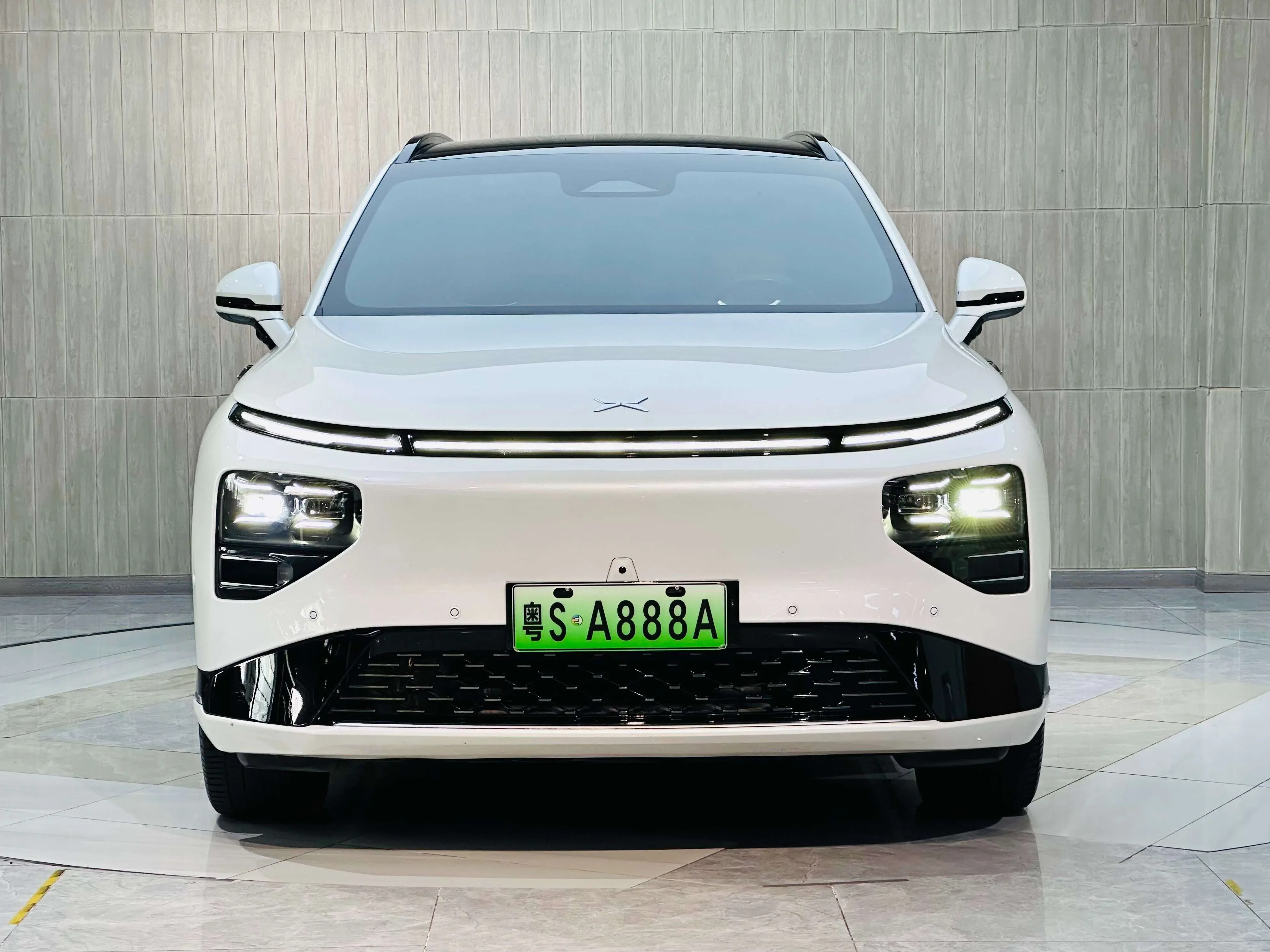 Xpeng G9