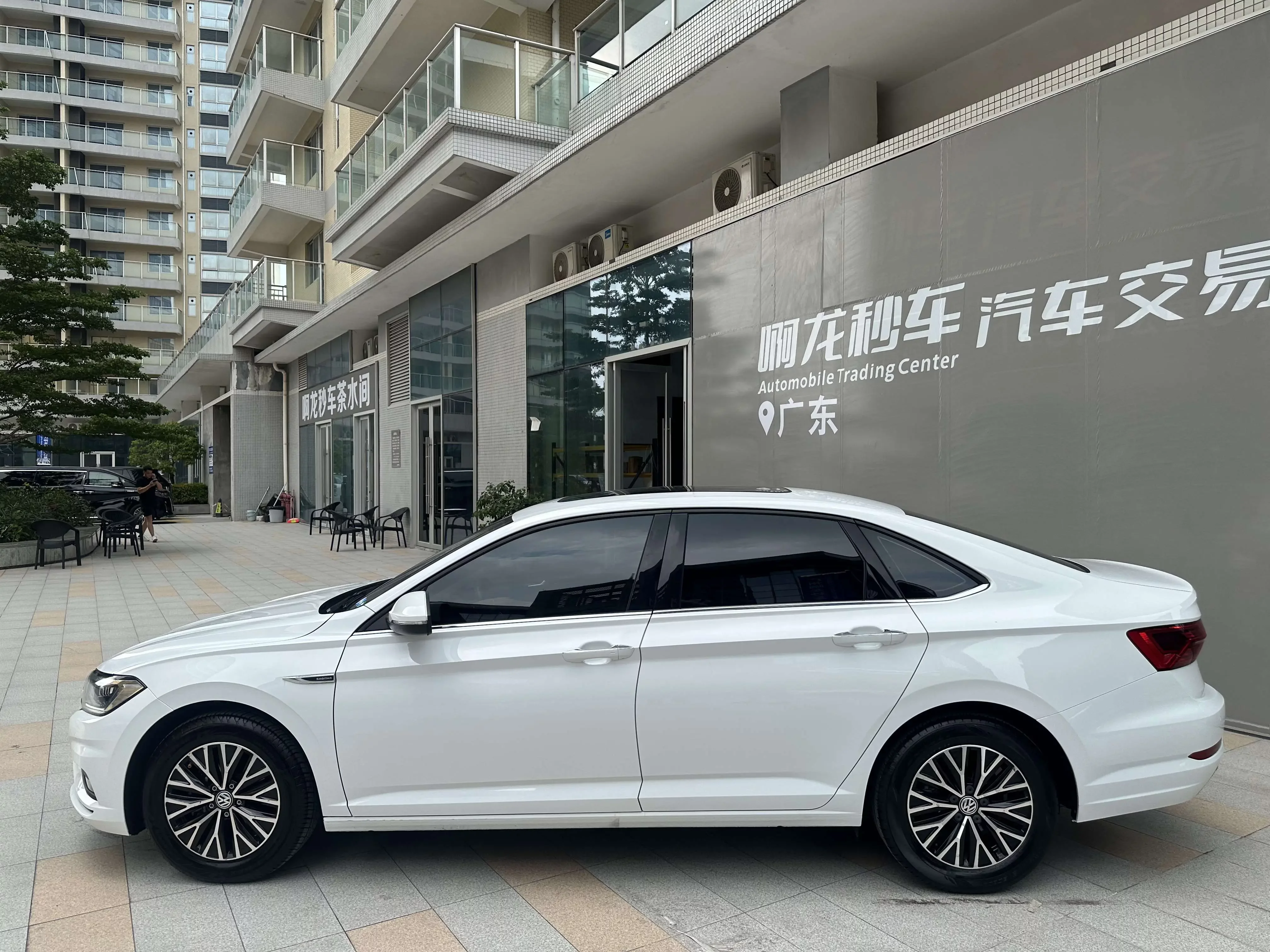 Volkswagen Sagitar