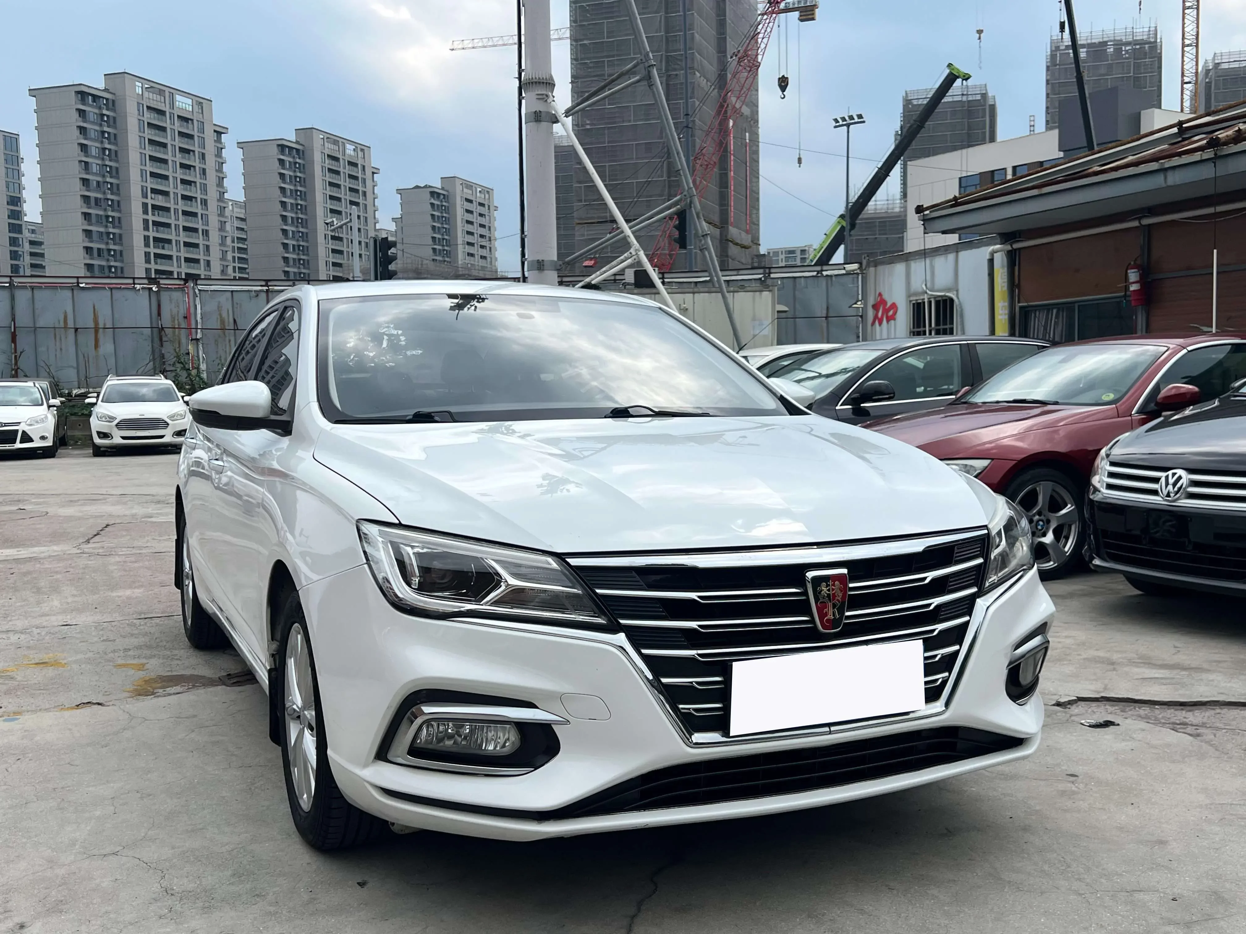 Roewe i5