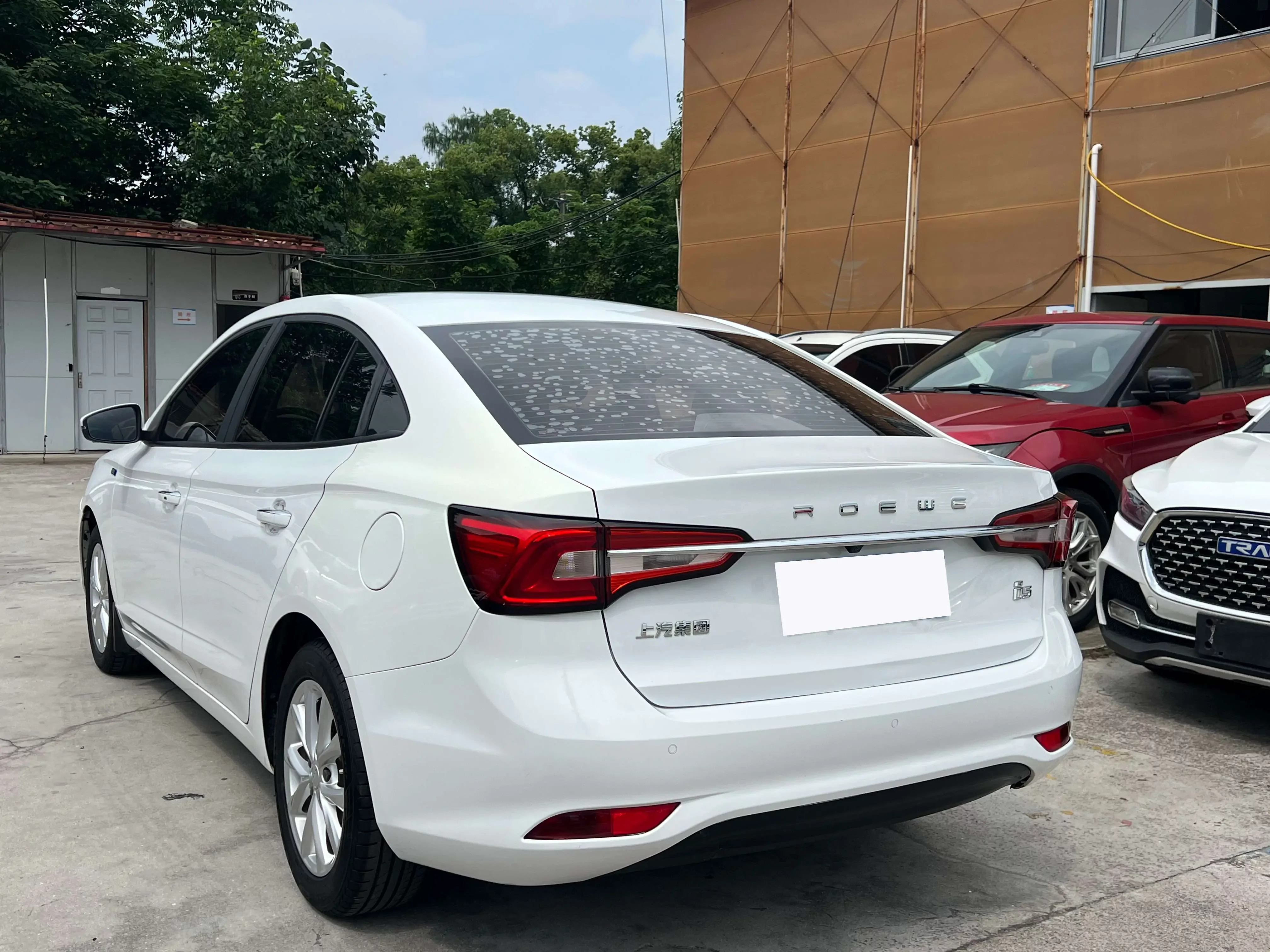 Roewe i5