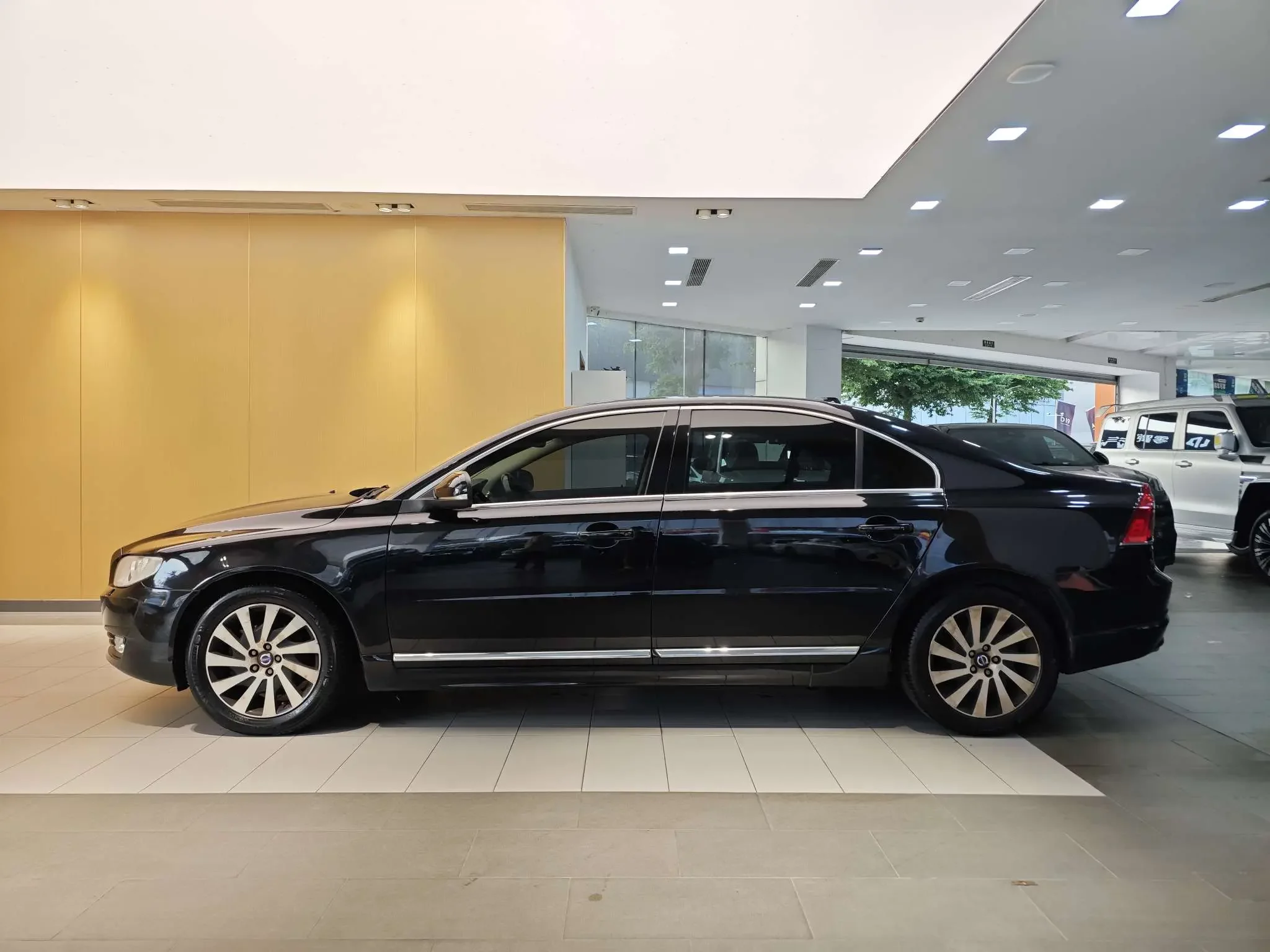 Volvo S80L