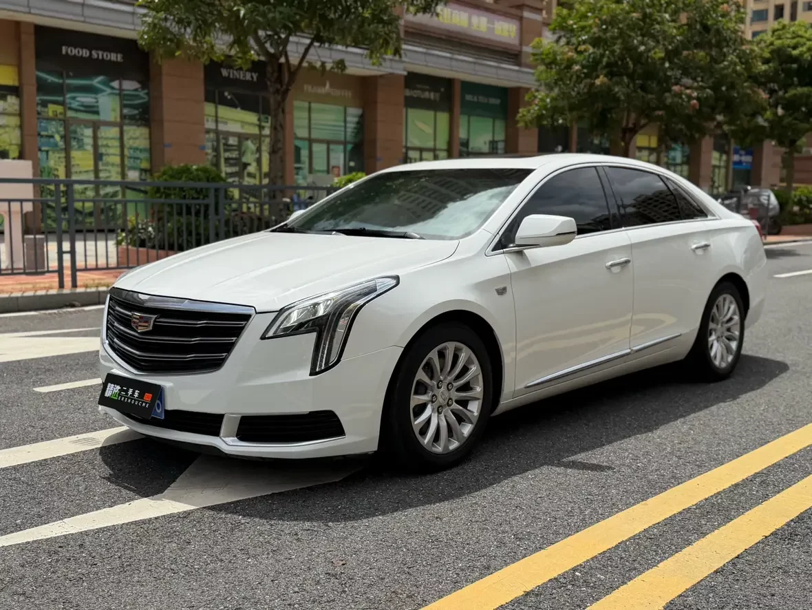 Cadillac XTS  из Китая