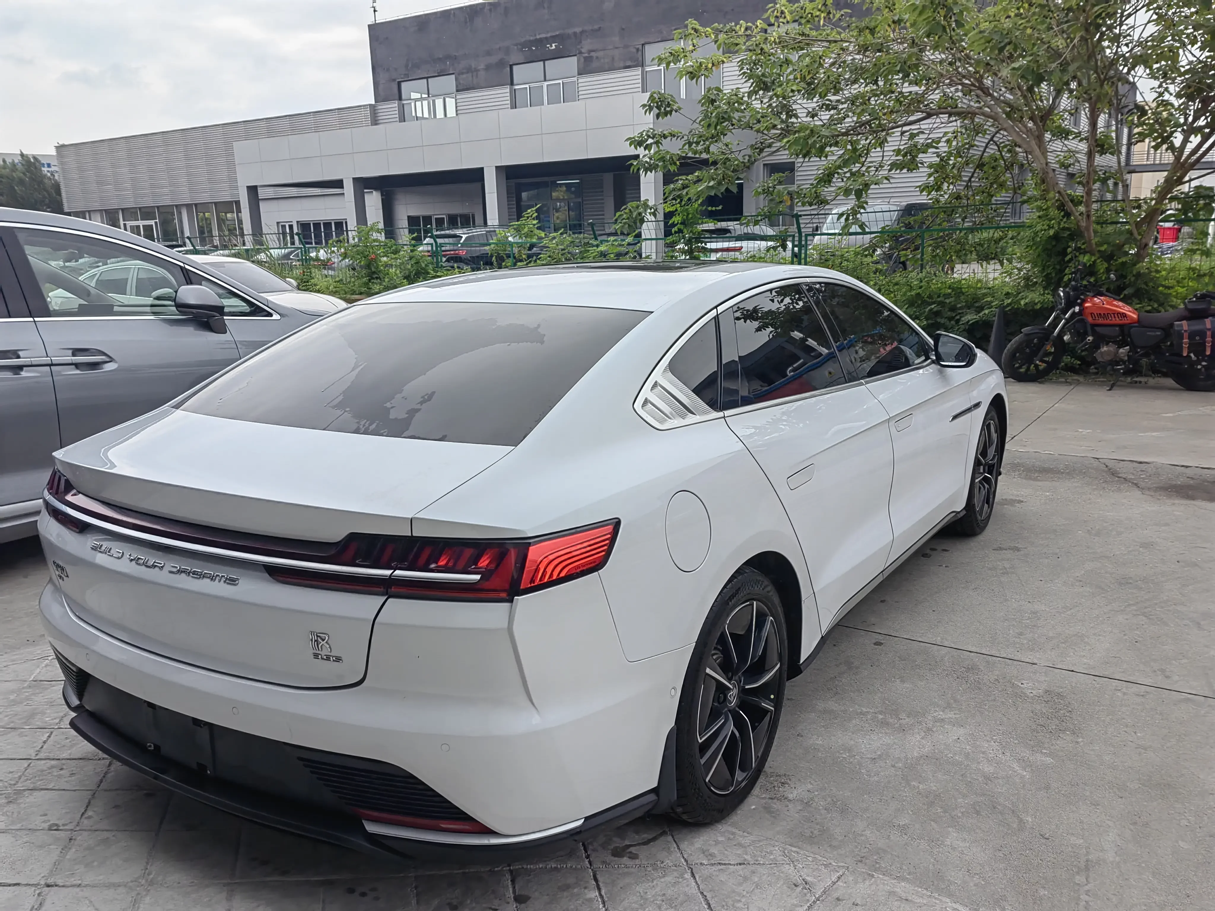 BYD Han EV