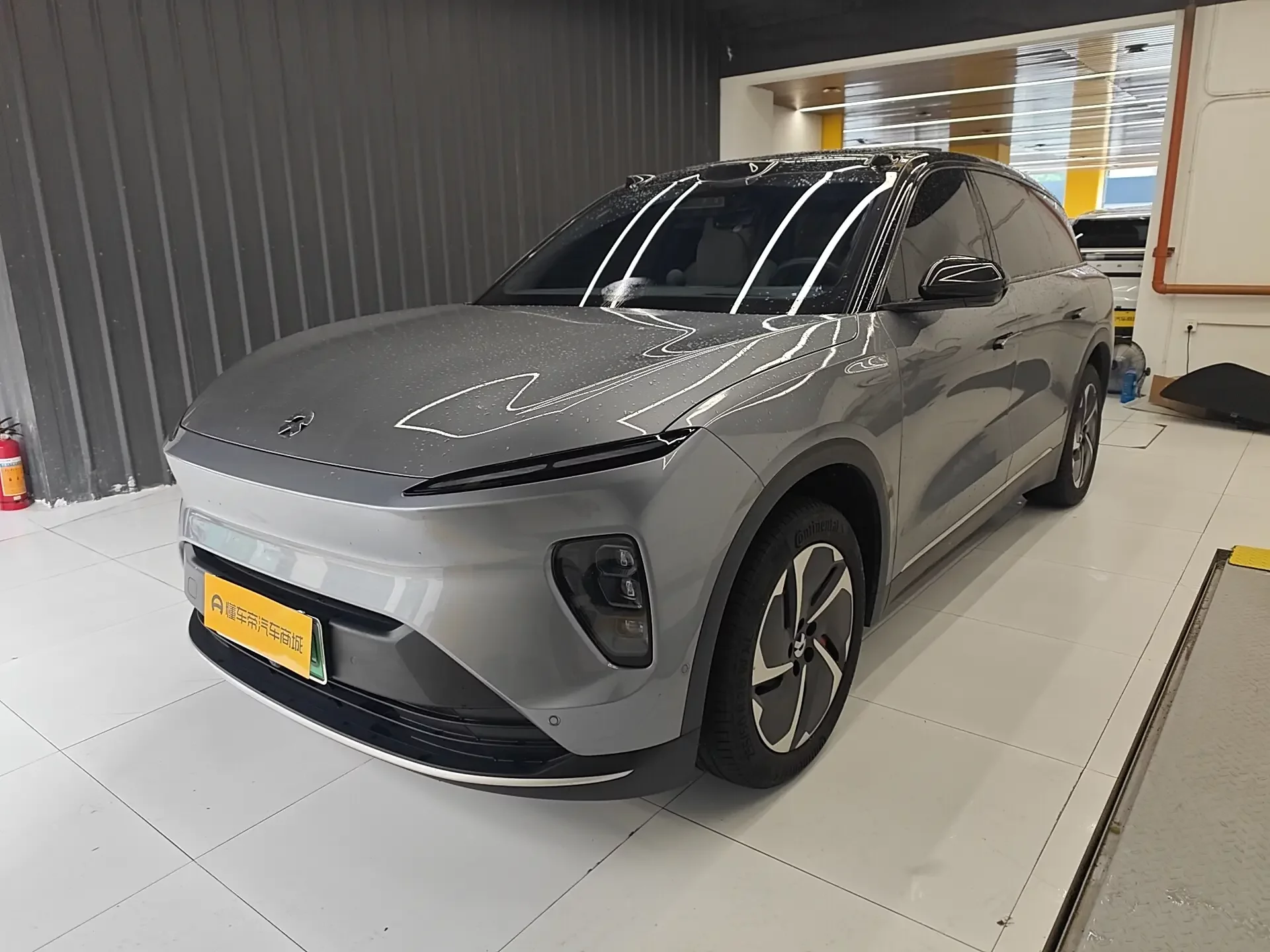 NIO ES8
