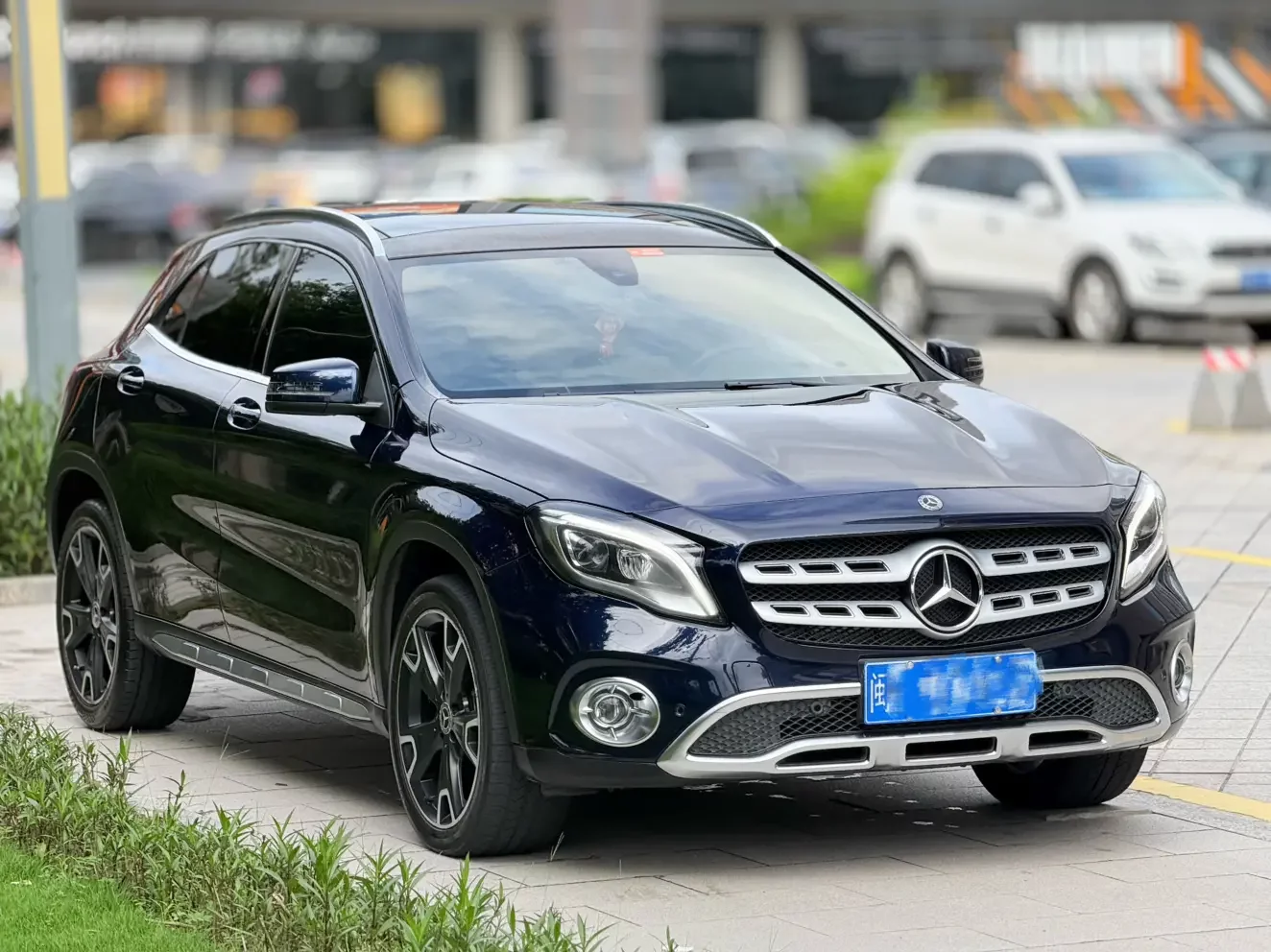 Mercedes-Benz GLA