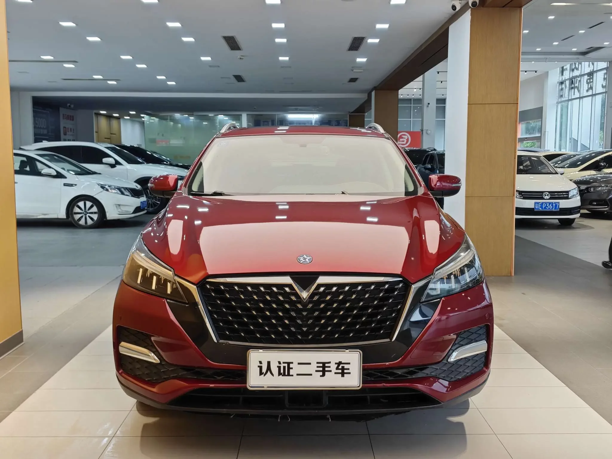 Kai Chen Venucia T90