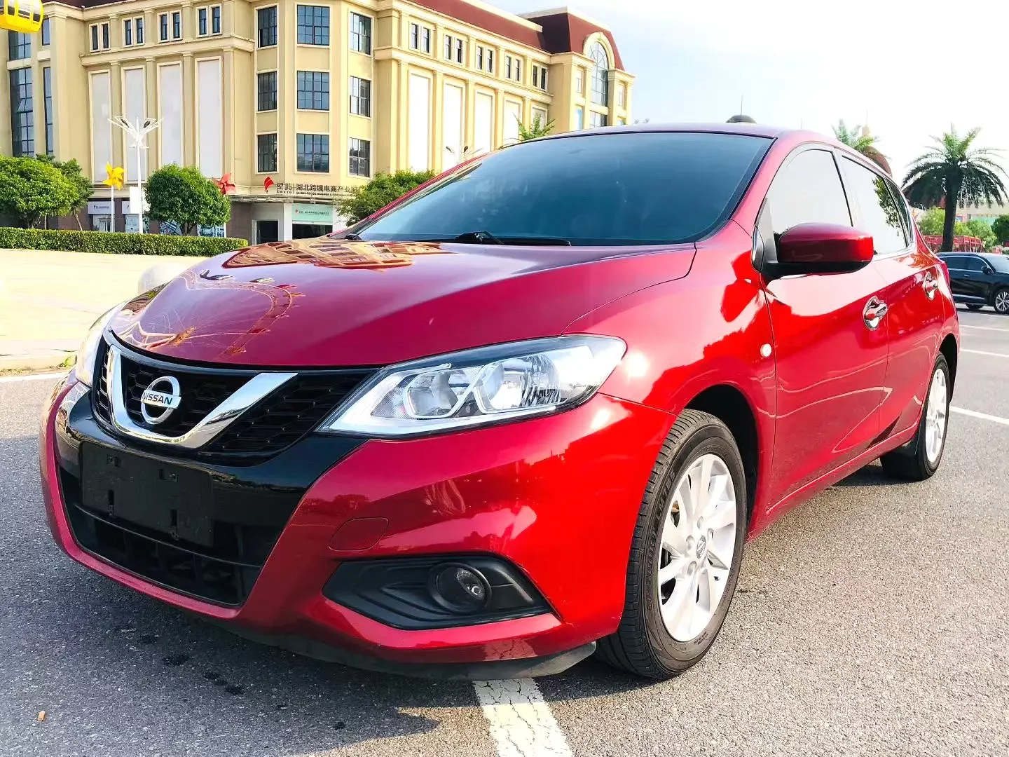 Nissan Tiida  из Китая