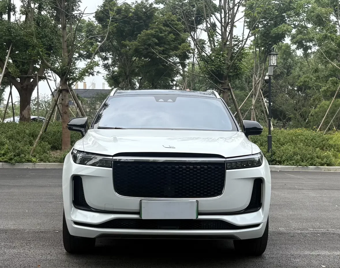 Li ONE (Ideal ONE)  из Китая