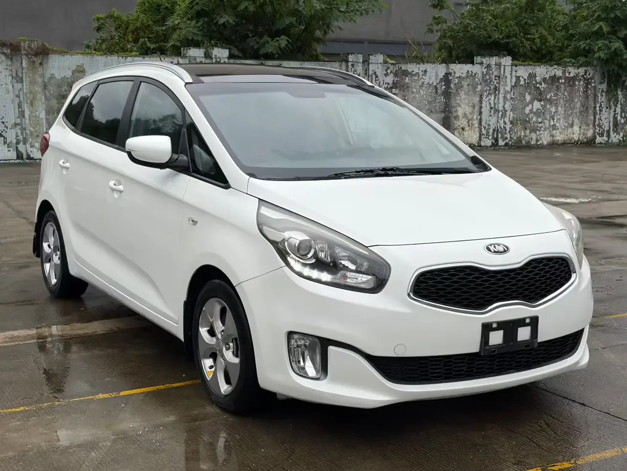 Kia Carens