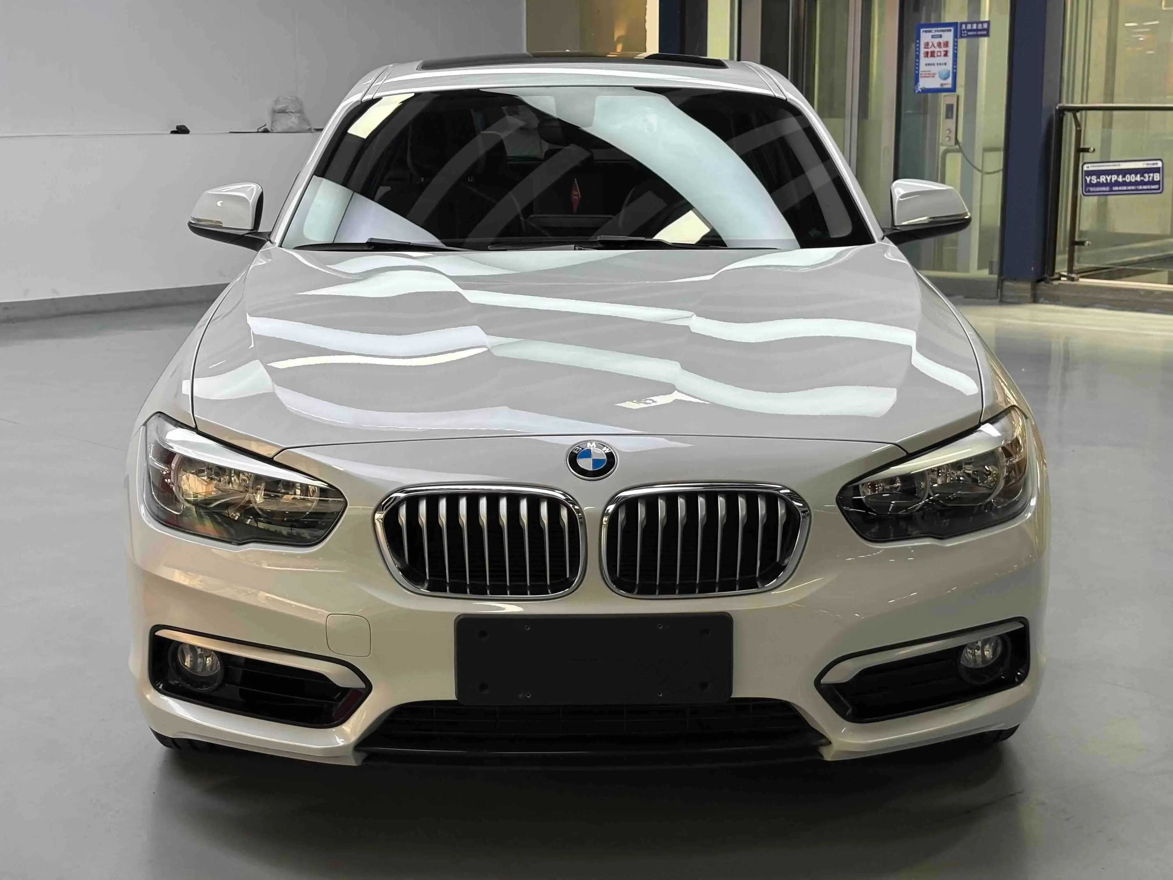 BMW 1 Series  из Китая