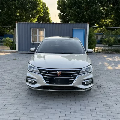Roewe i5