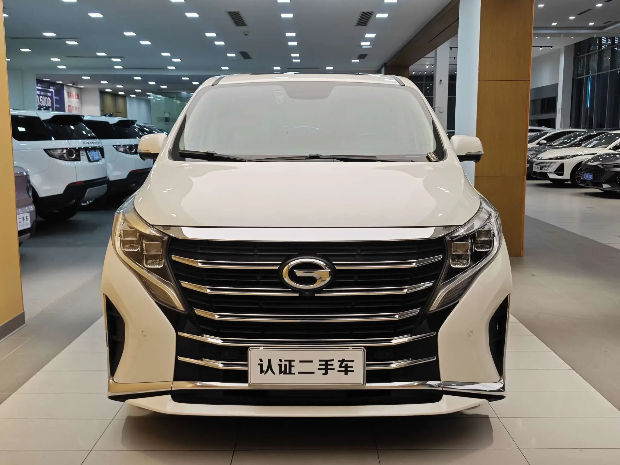 GAC Trumpchi M8