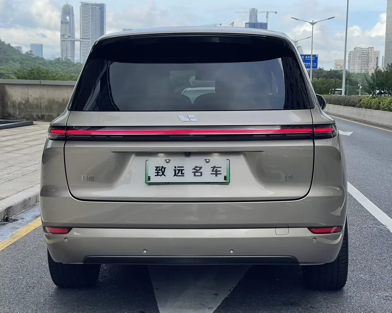 Lixiang L9