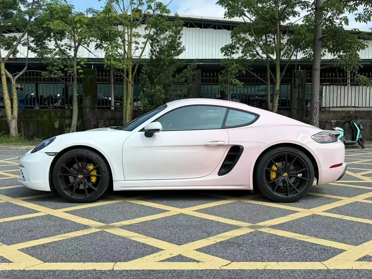 Porsche 718