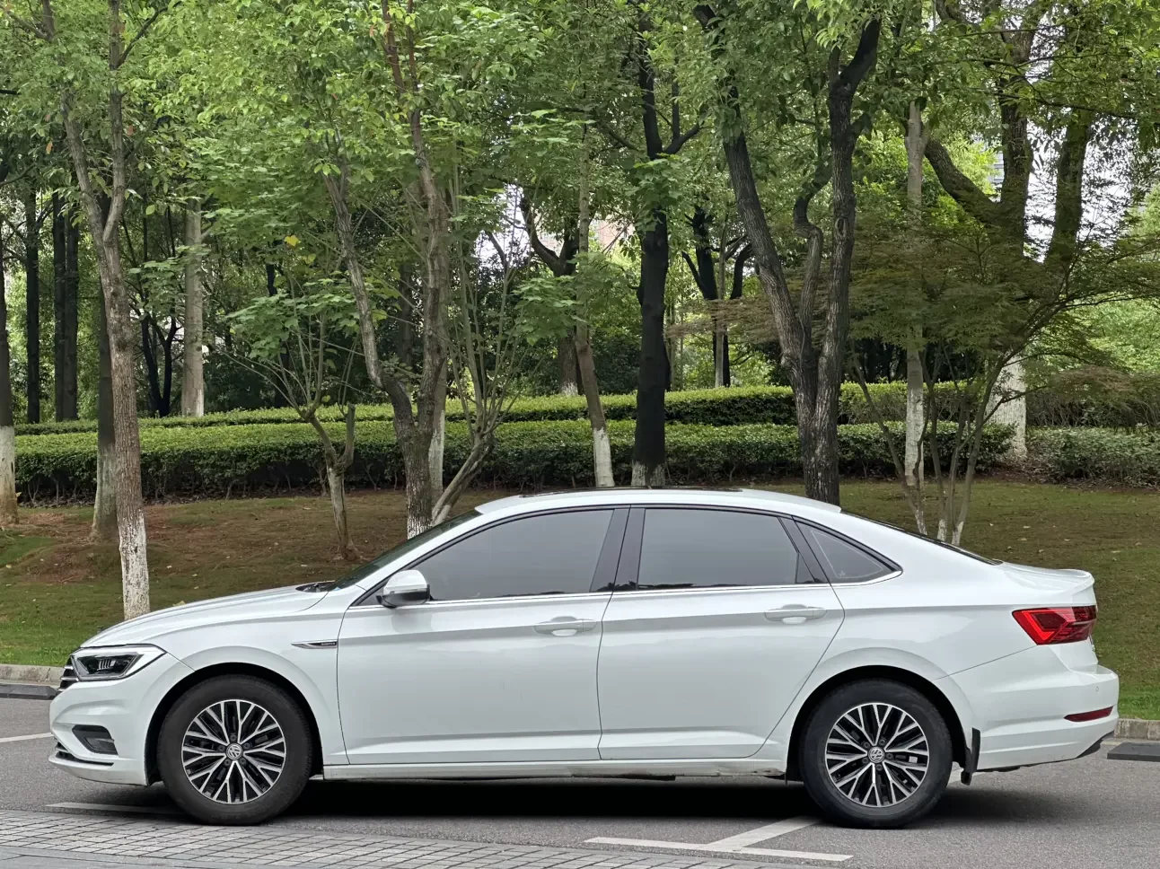 Volkswagen Sagitar