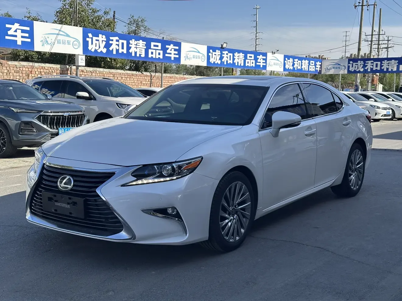 Lexus ES