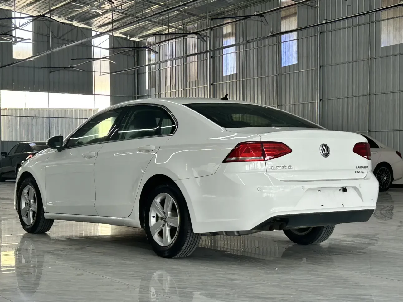 Volkswagen Lamando