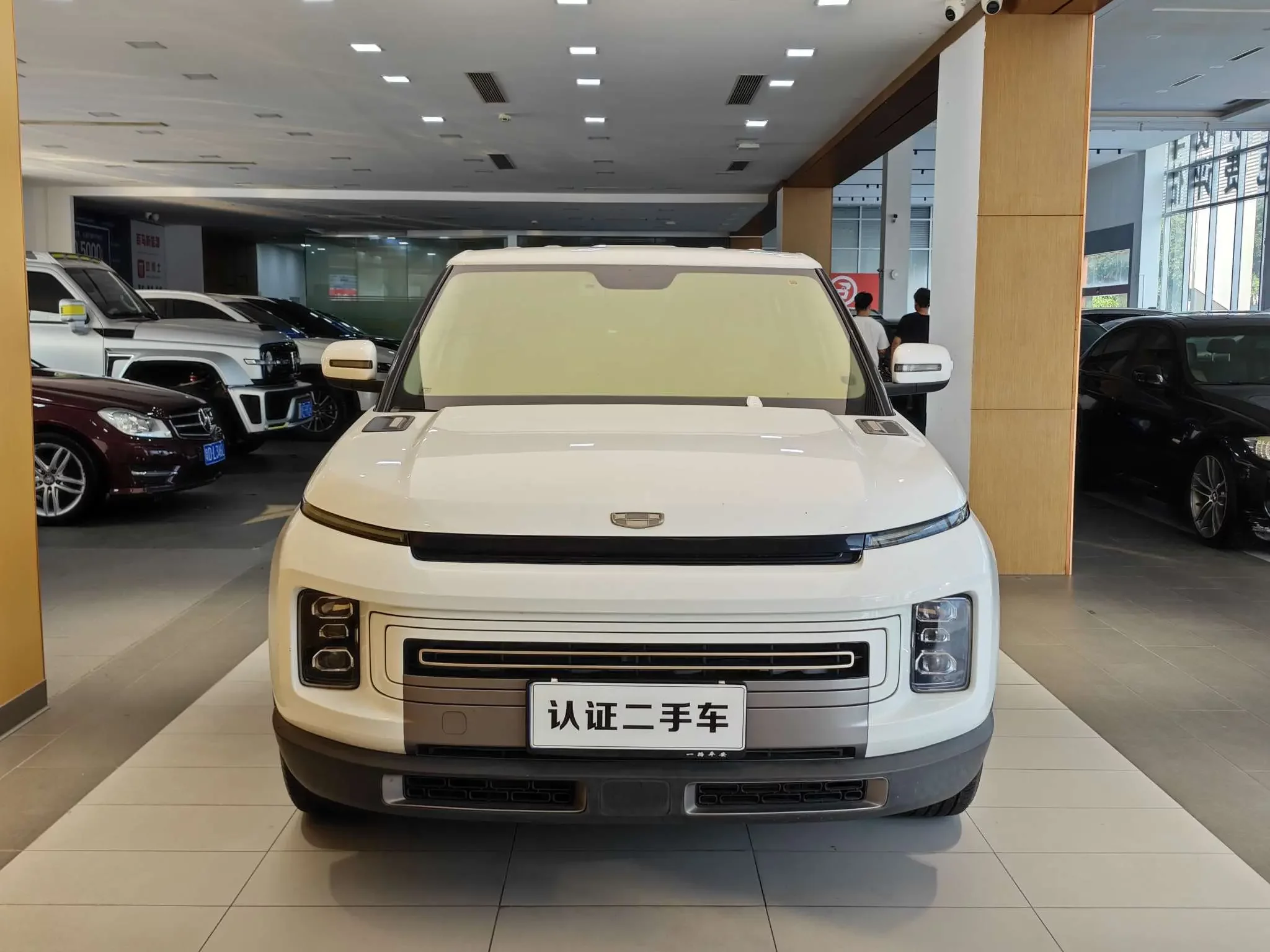 Geely ICON