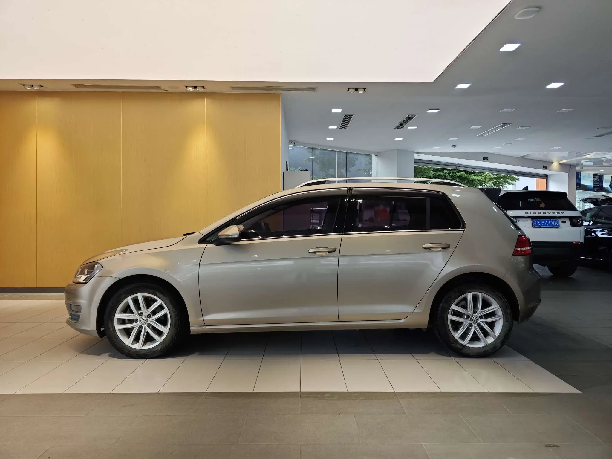 Volkswagen golf