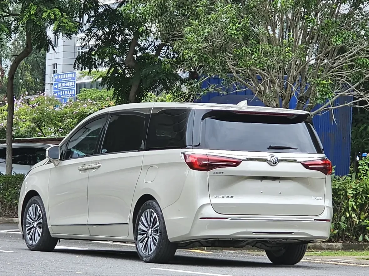 Buick GL8