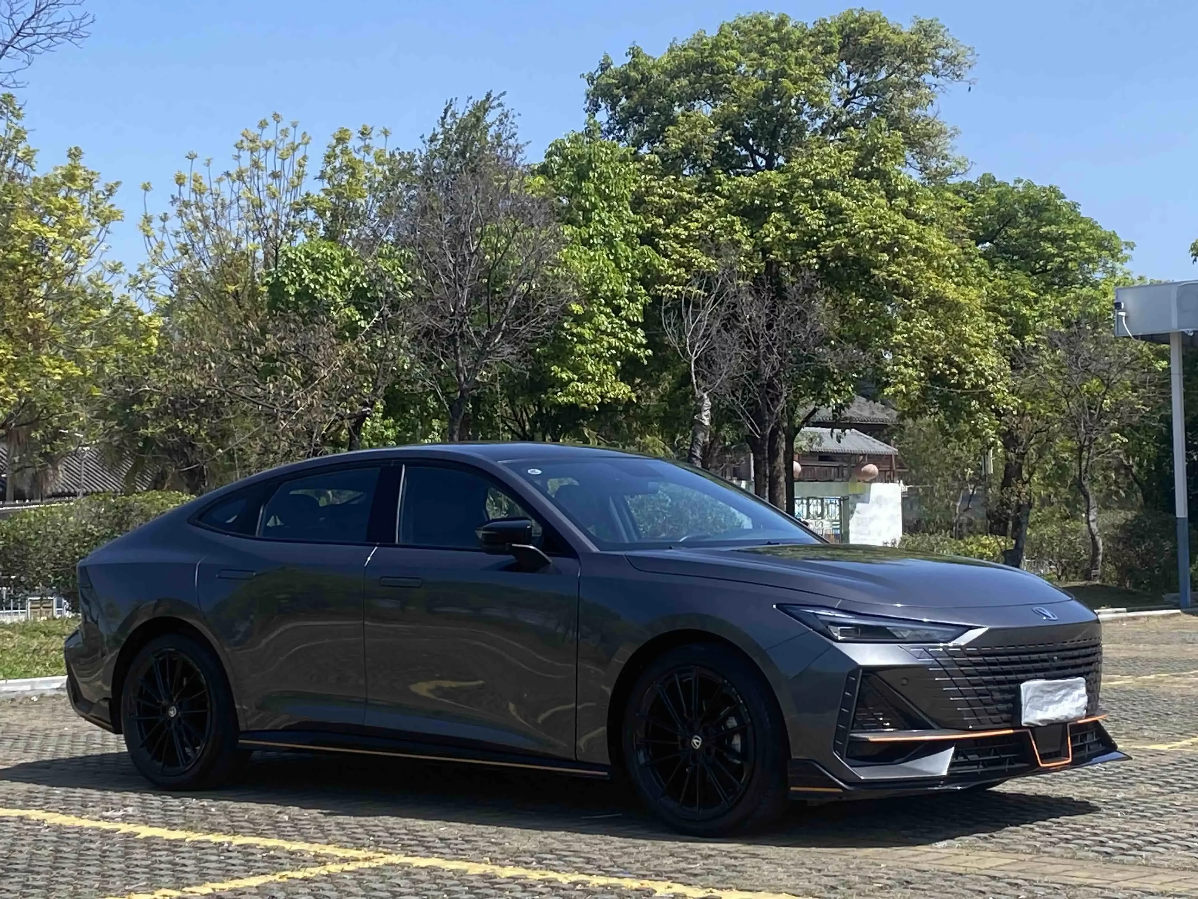 Changan UNI-V
