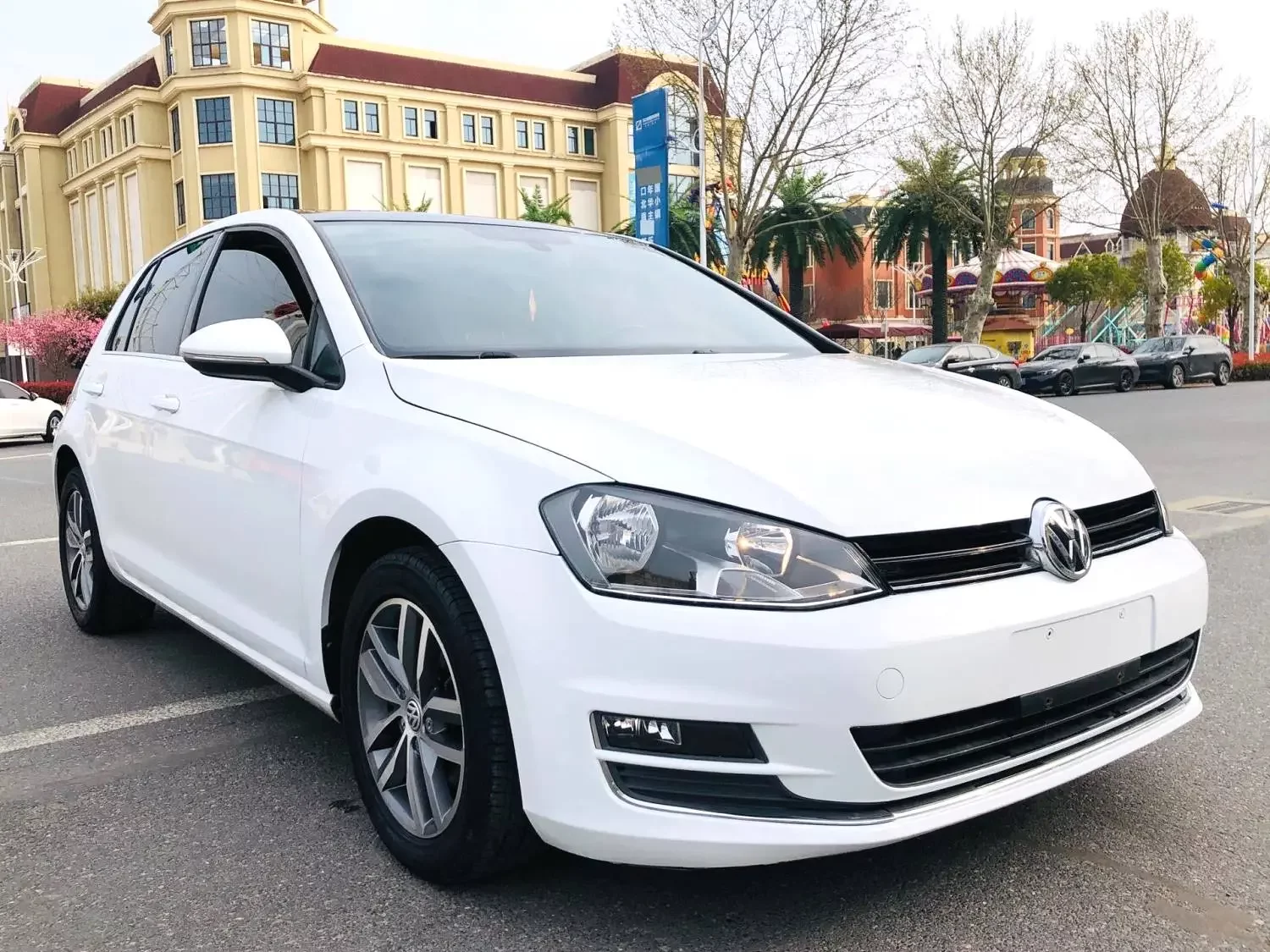 Volkswagen golf