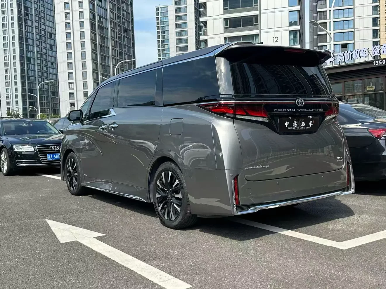 Toyota Crown Wellfire
