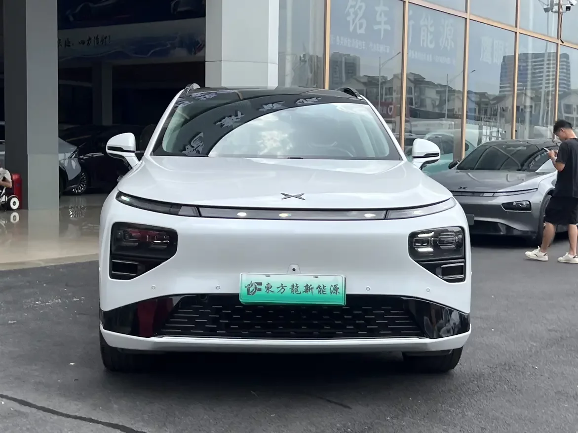 Xpeng G9