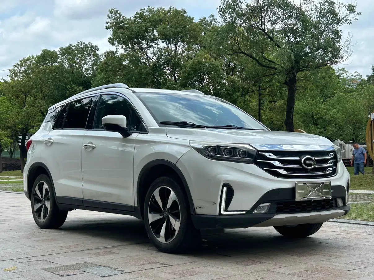 GAC Trumpchi GS4