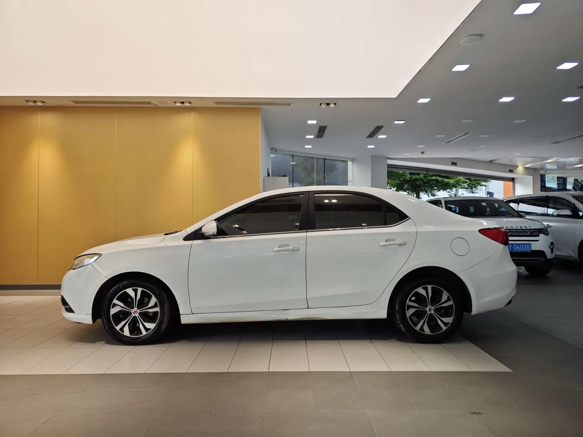 Roewe 360