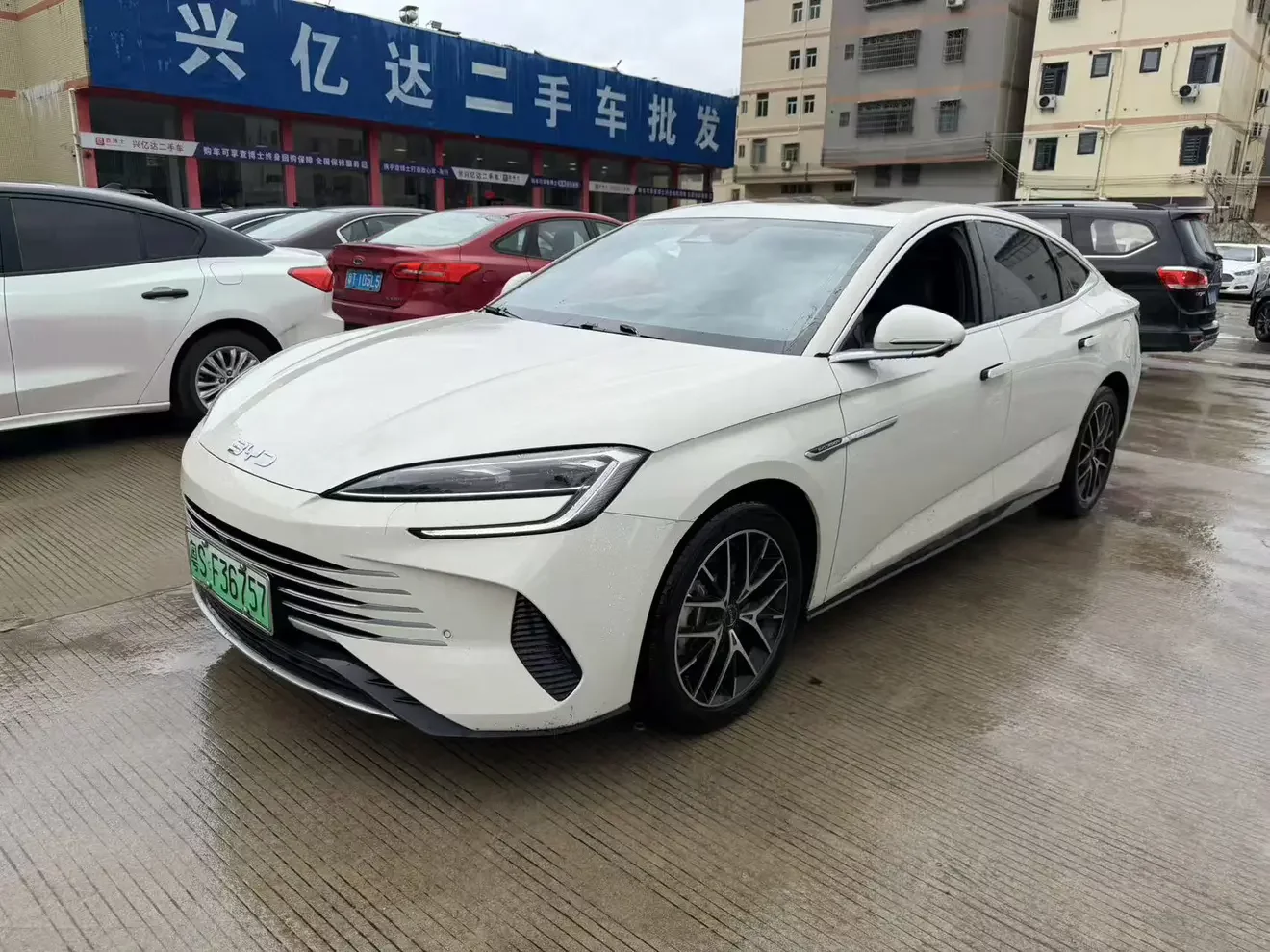 BYD Seal DM  из Китая
