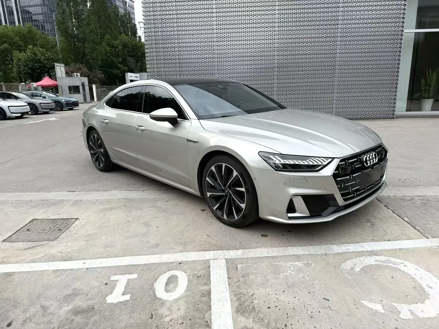 Audi A7L
