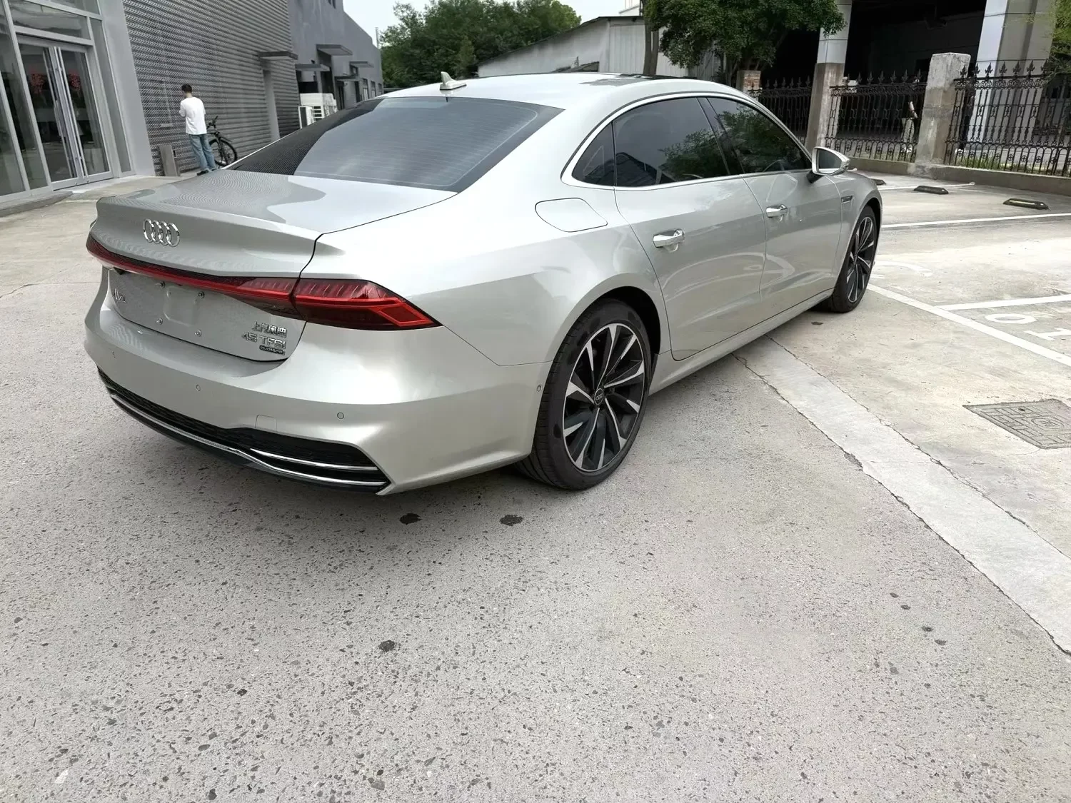 Audi A7L