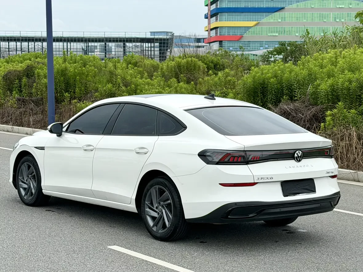 Volkswagen Lamando