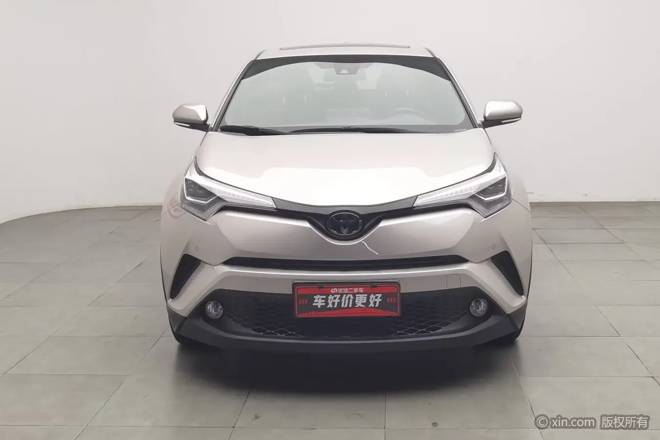 Toyota C-HR  из Китая