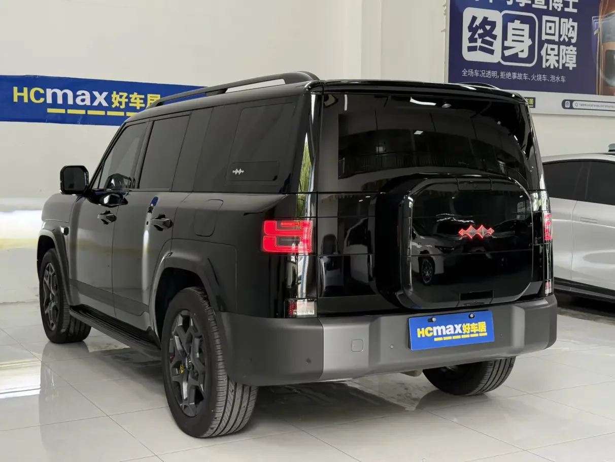 BYD Leopard Titanium 7 PHEV