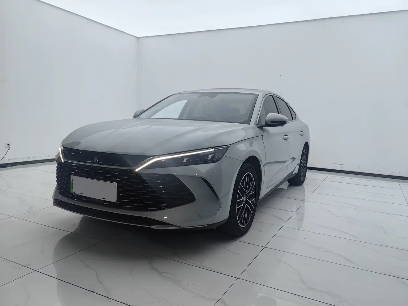 BYD Qin L DM