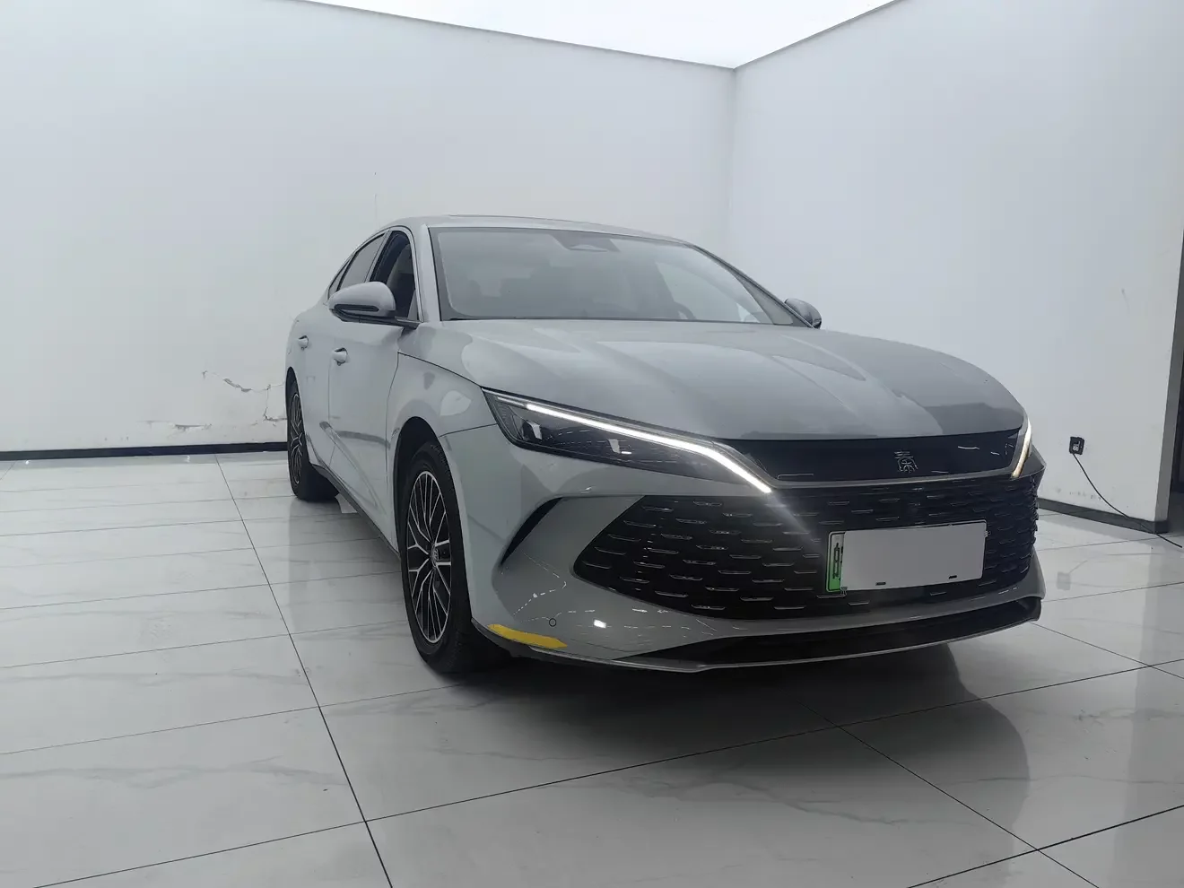 BYD Qin L DM