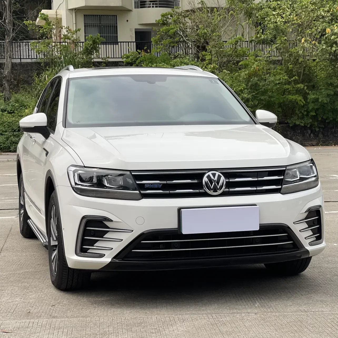 Volkswagen Tiguan L PHEV