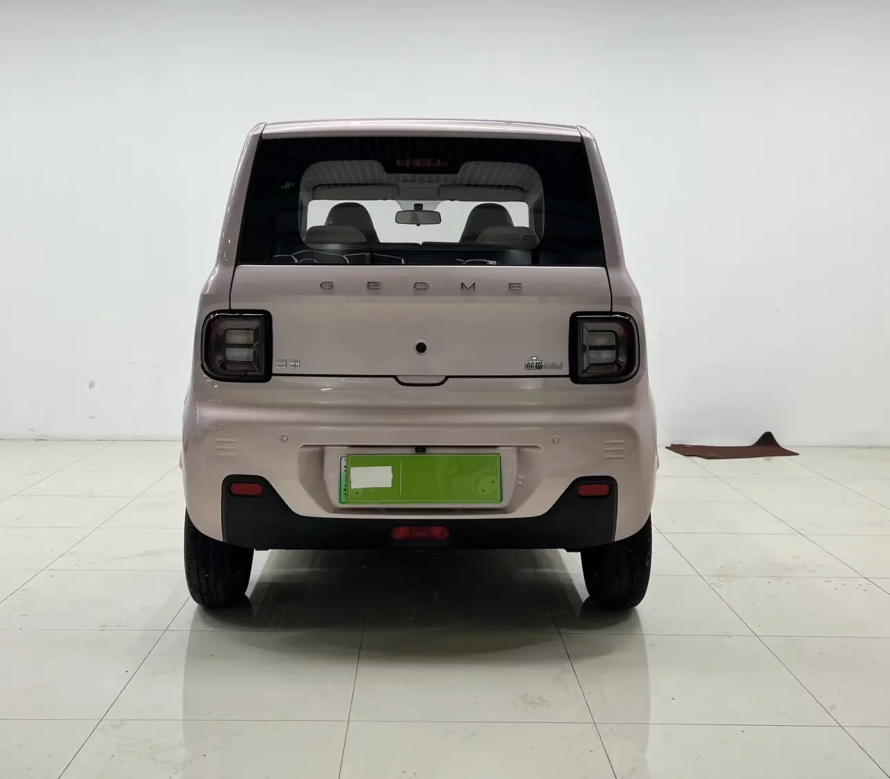 Geely panda