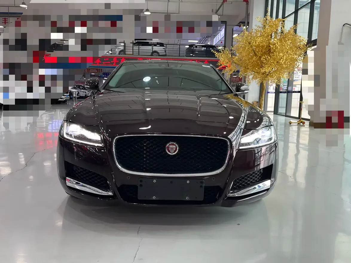Jaguar XFL  из Китая