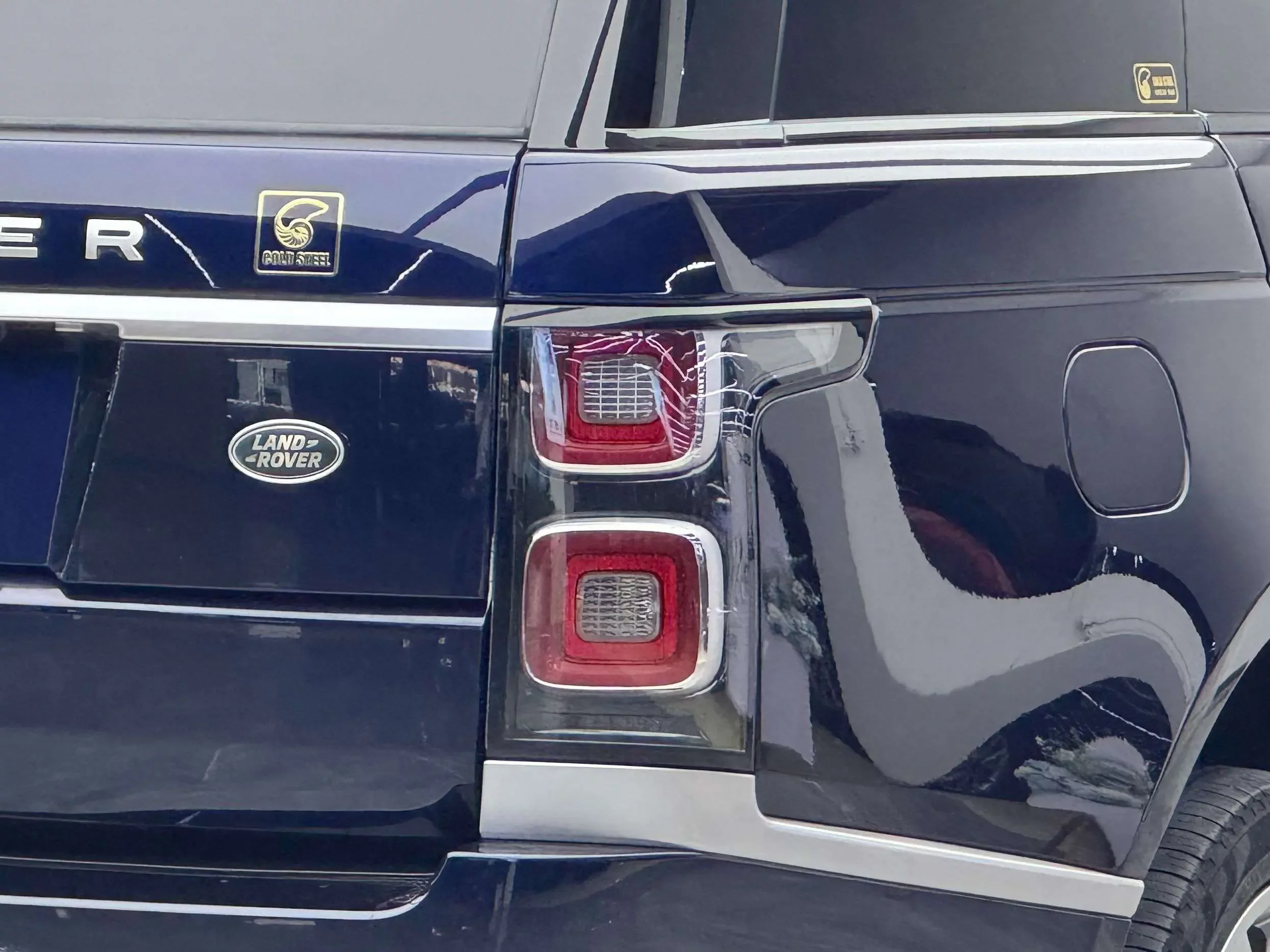 Land Rover range rover
