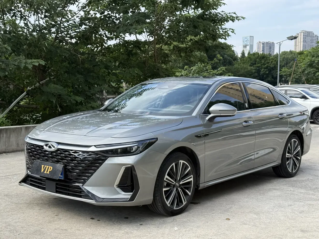 Chery Arrizo 8